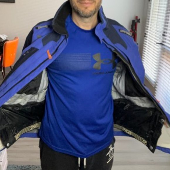 Spyder ski & snowboard jacket and tons of pockets size medium - Picture 2 of 6